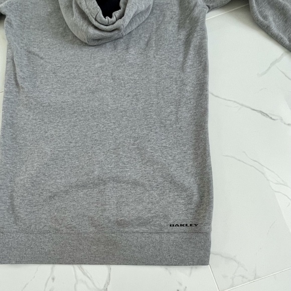 Oakley hoodie - Picture 6 of 8